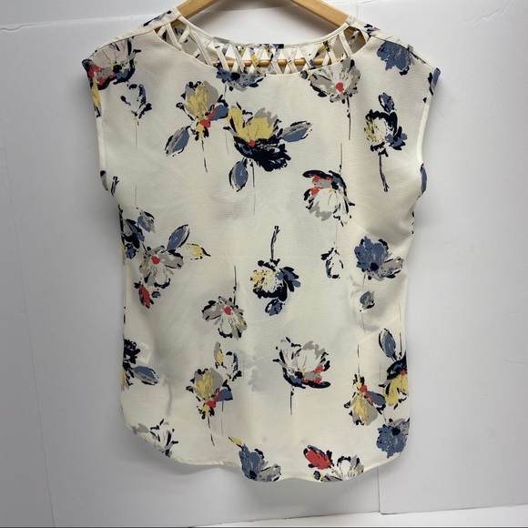 Maurice's Floral Sleeveless Blouse Size Small - Picture 5 of 7